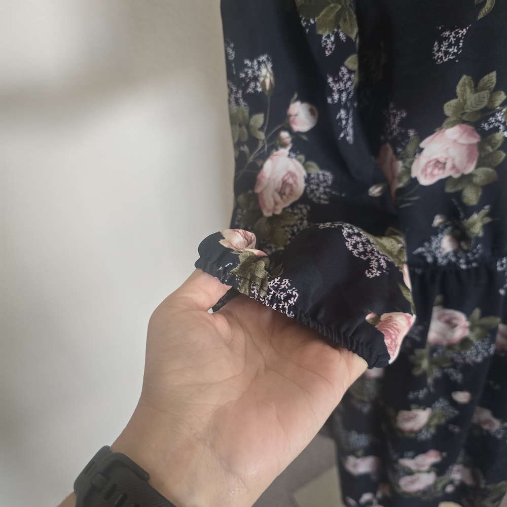 Floral Blue Dress - Picture 8 of 9